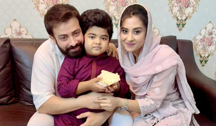 শেহজাদের সঙ্গে বিদেশে ছুটি কাটাবেন শাকিব, থাকবেন বুবলীও