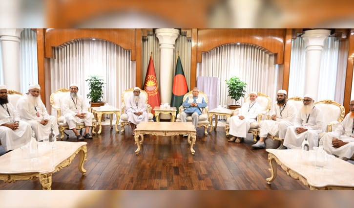 প্রধান উপদেষ্টার সঙ্গে হেফাজত নেতাদের বৈঠক