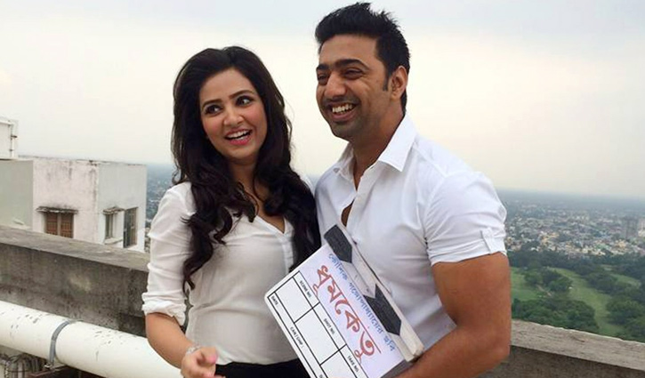 প্রাক্তন প্রেমিকার প্রশংসায় দেব, জবাবে যা বললেন শুভশ্রী