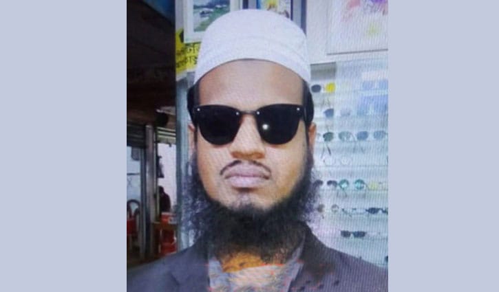 জিন তাড়ানোর কথা বলে লাখ টাকা হাতিয়ে নেওয়ার অভিযোগ