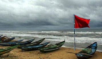 Maritime ports asked to hoist signal 3
