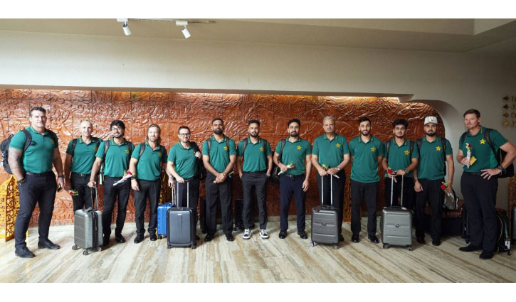 Pakistan cricket team arrive in Dhaka