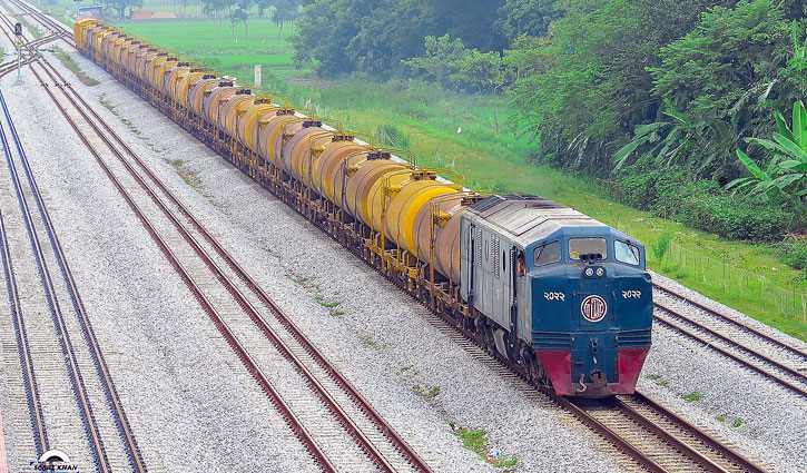 Rail communication with Khulna resumes after 6 hours