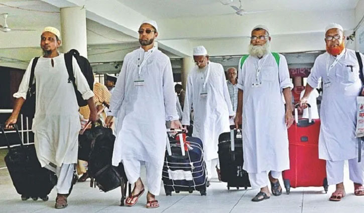 73,493 pilgrims return home