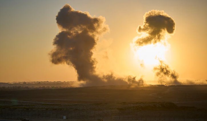 Israel launches strikes on 3 ports, power plant in Yemen