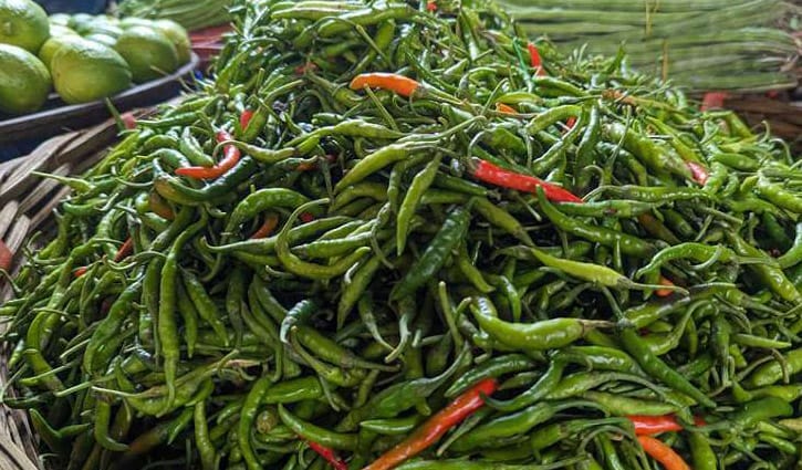 Green chillis now twice as pricey in capital