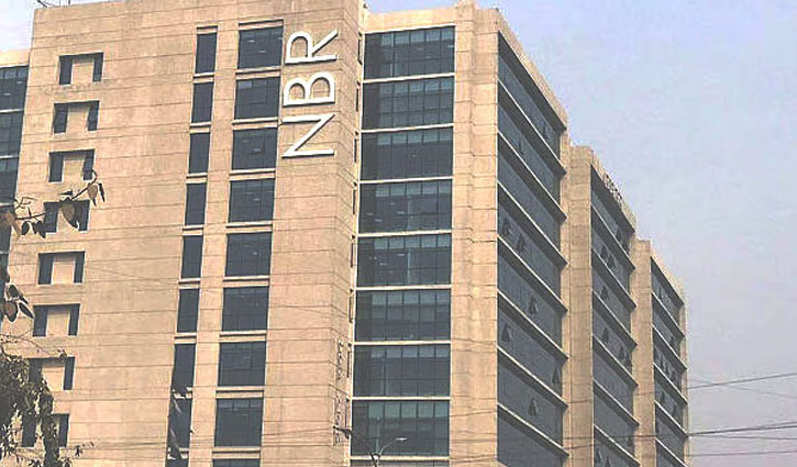 17 lakh taxpayers file their returns online 