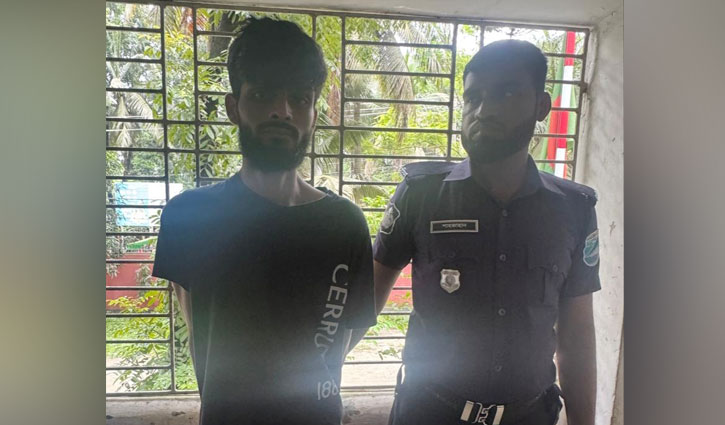 কালীগঞ্জে তরুণদের হাতে মাদক ব্যবসায়ী আটক