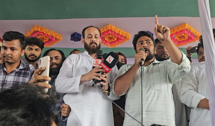 নতুন বাংলাদেশ গড়ার লক্ষ্যে পথে নেমেছি: নাহিদ ইসলাম