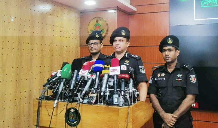 মুরাদনগরে নারী নির্যাতন ও ভিডিও ছড়ানোর নেপথ্যে ‘দুই ভাইয়ের বিরোধ’ মুরাদনগরে নারী নির্যাতন ও ভিডিও ছড়ানোর নেপথ্যে ‘দুই ভাইয়ের বিরোধ’