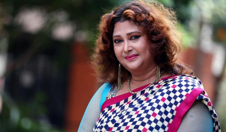 প্রেসিডেন্ট জিয়াউর রহমান আমাকে সাইকেল উপহার দিয়েছিলেন: রিনা খান