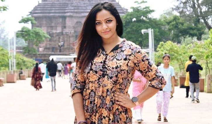 কলকাতায় গ্রেপ্তার বাংলাদেশি অভিনেত্রী