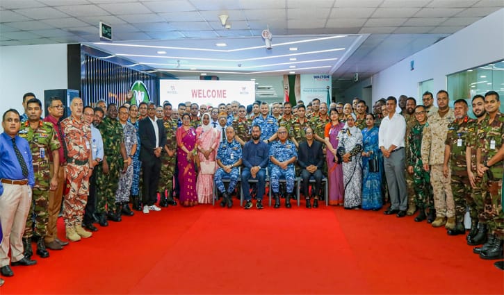ওয়ালটন হেডকোয়ার্টার্স পরিদর্শন করলেন ন্যাশনাল ডিফেন্স কলেজের প্রতিনিধিরা