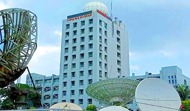 তাপমাত্রা কমতে পারে, বৃষ্টির সম্ভাবনা তাপমাত্রা কমতে পারে, বৃষ্টির সম্ভাবনা