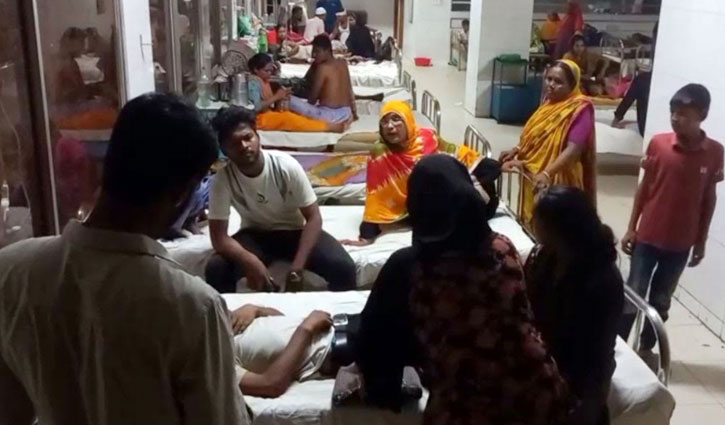বৈষম্যবিরোধী ছাত্রনেতাদের ওপর হামলার ঘটনায় আটক ১ বৈষম্যবিরোধী ছাত্রনেতাদের ওপর হামলার ঘটনায় আটক ১