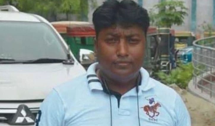 খুলনায় এসআইকে মারধরের পর পুলিশে সোপর্দ খুলনায় এসআইকে মারধরের পর পুলিশে সোপর্দ