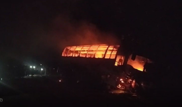 মাহিন্দ্রায় বাসের ধাক্কা, নিহত ৫