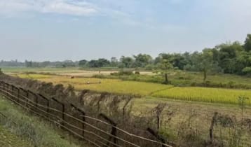 ভুল করে ভারতে ঢোকা বিজিবি সদস্যকে ফেরত দিয়েছে বিএসএফ