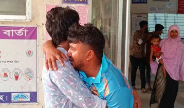 ঈদের কেনাকাটায় বেরিয়ে প্রাণ গেল মা-বাবা ও ছেলের