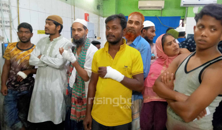 পশু কোরবানি দিতে গিয়ে আহত শতাধিক