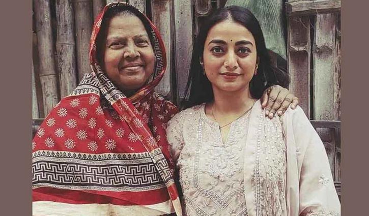 মা হারালেন অভিনেত্রী অর্ষা মা হারালেন অভিনেত্রী অর্ষা