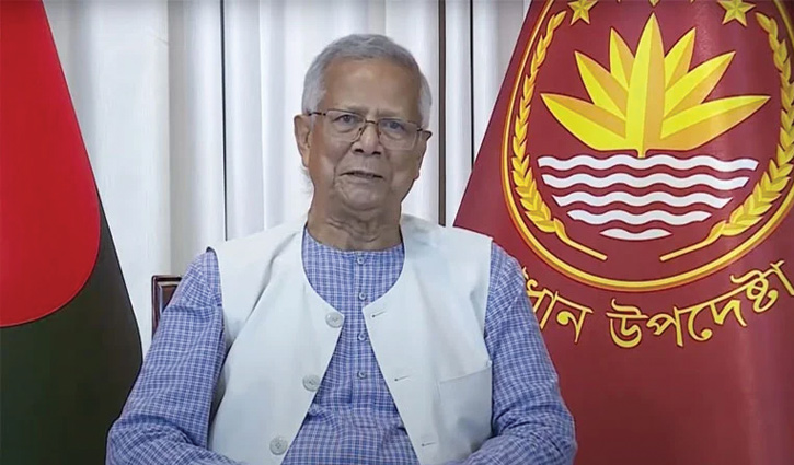 লুটপাট থেকে দেশের মানুষকে বের করে আনার চেষ্টা করছি: প্রধান উপদেষ্টা