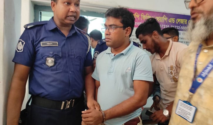 ফিজিওথেরাপিস্ট হয়ে ডাক্তার পরিচয় দেওয়ায় জেল-জরিমানা
