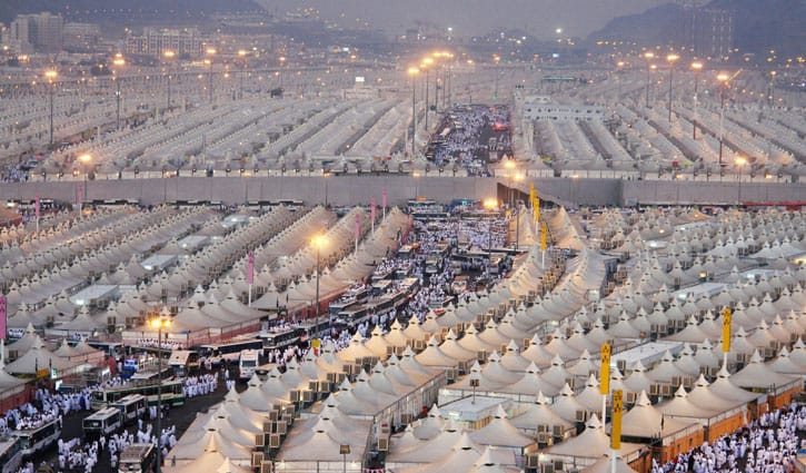 Hajj pilgrims staying at Mina