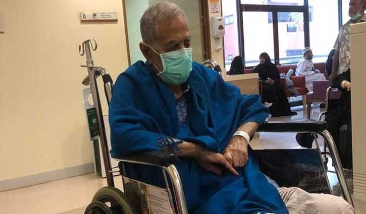 Ex-president Abdul Hamid returns home 