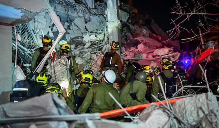 8 dead, 200 injured in Israel in overnight Iranian barrage 8 dead, 200 injured in Israel in overnight Iranian barrage