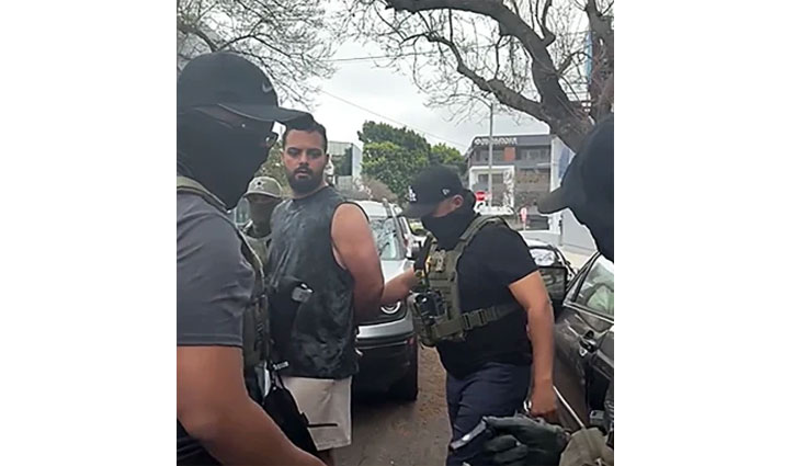 Immigration officers arrest Iranian asylum-seekers in Los Angeles