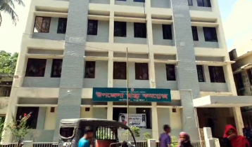 Couple killed in road crash in Narail