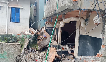 Fire from gas leakage leaves 6 burnt in Ashulia