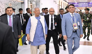Chief Adviser returns home from London