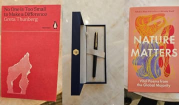 Tarique Rahman gifts books, pen to CA Yunus