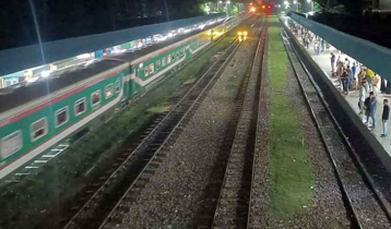 Three friends crushed under train