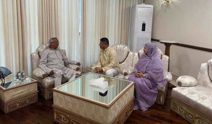 Army  chief meets Chief Adviser