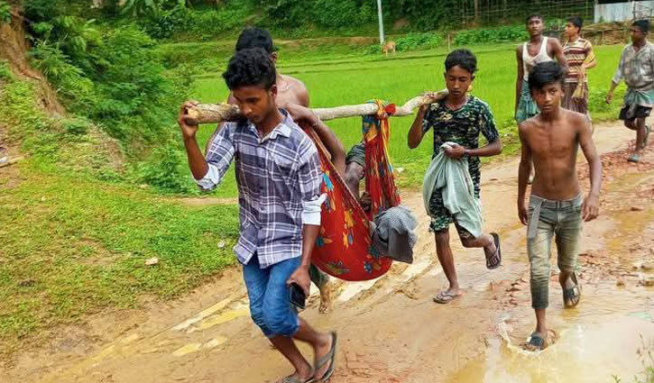 Youth loses leg in mine explosion in Naikhongchhari border