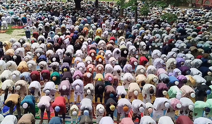 Eid jamaat held at Sholakia