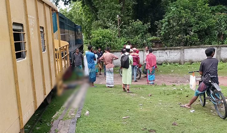 Train hits youth to death in Jhenaidah
