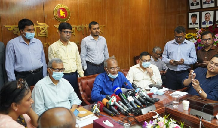 জাতীয় নির্বাচনের সময় আইনশৃঙ্খলা পরিস্থিতি ভালো থাকবে: স্বরাষ্ট্র উপদেষ্টা জাতীয় নির্বাচনের সময় আইনশৃঙ্খলা পরিস্থিতি ভালো থাকবে: স্বরাষ্ট্র উপদেষ্টা