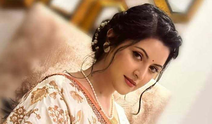 পরীমণির চমকপ্রদ স্বীকারোক্তি: ক্রাশ খান গোপনে, হাসেন একা পরীমণির চমকপ্রদ স্বীকারোক্তি: ক্রাশ খান গোপনে, হাসেন একা