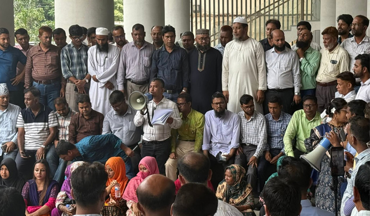 স‌চিবাল‌য়ে কর্মচারী‌দের বি‌ক্ষোভ, চল‌বে মঙ্গলবারও 