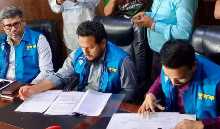 তিন অভিযোগ তদন্তে বিসিবিতে দুদকের অভিযান তিন অভিযোগ তদন্তে বিসিবিতে দুদকের অভিযান