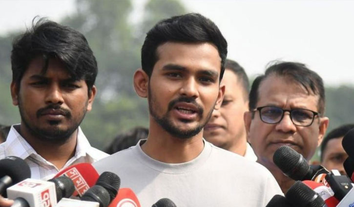 শাস্তি নয়, ক্রম অবনতির কারণেই ছাঁটাই ফারুক: আসিফ মাহমুদ