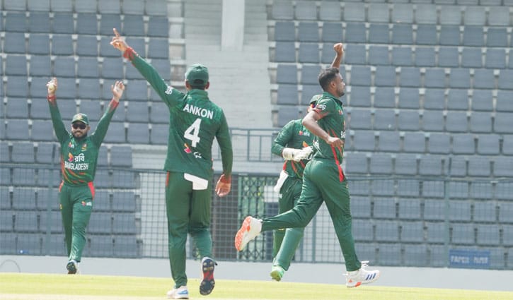 খালেদ শরিফুলদের বোলিং তোপে অল্প রানেই গুটিয়ে গেল নিউ জিল্যান্ড