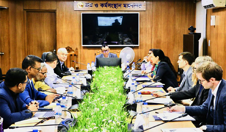 আন্তর্জাতিক মানদণ্ডের সঙ্গে সামঞ্জস্যপূর্ণ করা হ‌চ্ছে শ্রম আইন: সফিকুজ্জামান