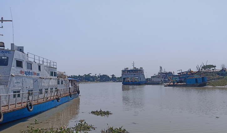 মেঘনার জোয়ারে লক্ষ্মীপুরের ২০ গ্রাম প্লাবিত