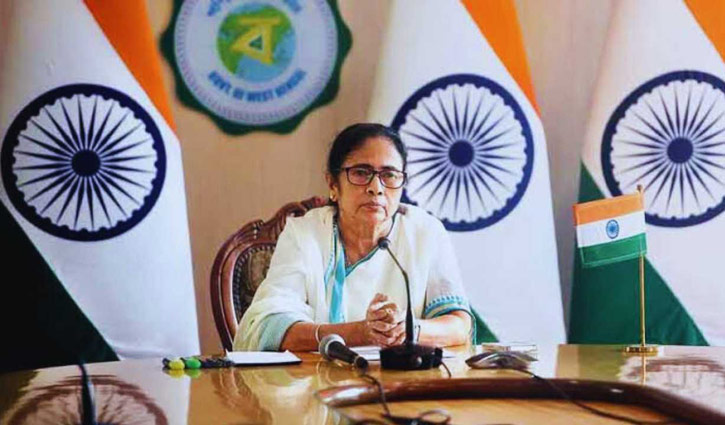 মোদিকে মমতা: আমেরিকা বললে এক সেকেন্ডে চুপ হয়ে যান