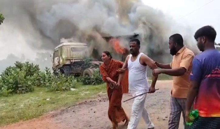 শ্রমিক সরবরাহ নিয়ে বিরোধে ব্যবসা প্রতিষ্ঠানে আগুন দেওয়ার অভিযোগ